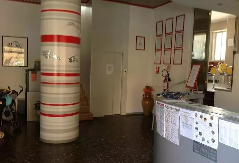 Fotos del hotel Elena:  4