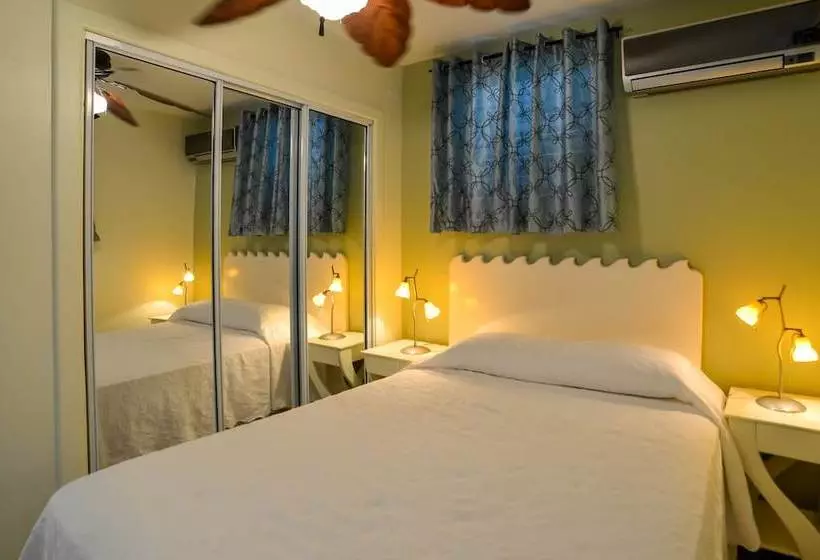 Lemontree Oceanfront Cottages