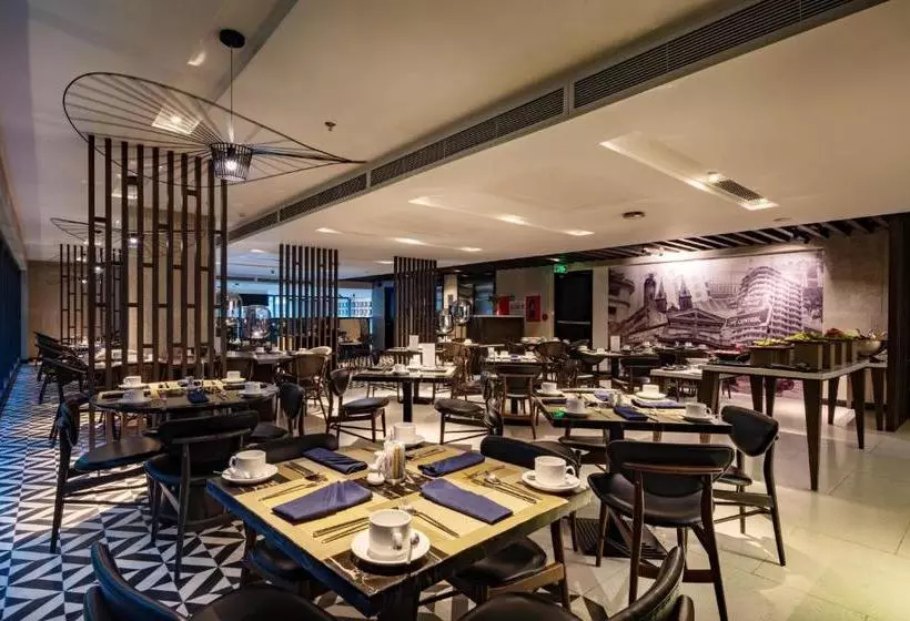 Fotos del hotel Innside By Melia Saigon Central:  10