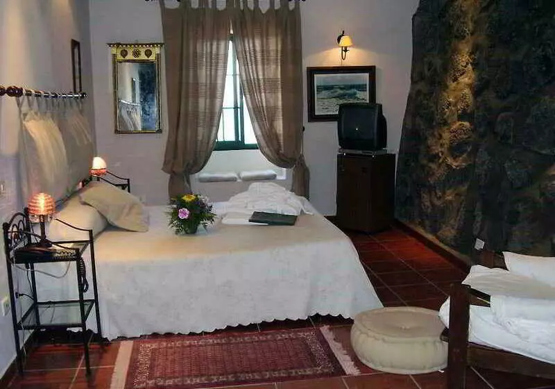 Fotos del hotel Rural Costa Salada:  2