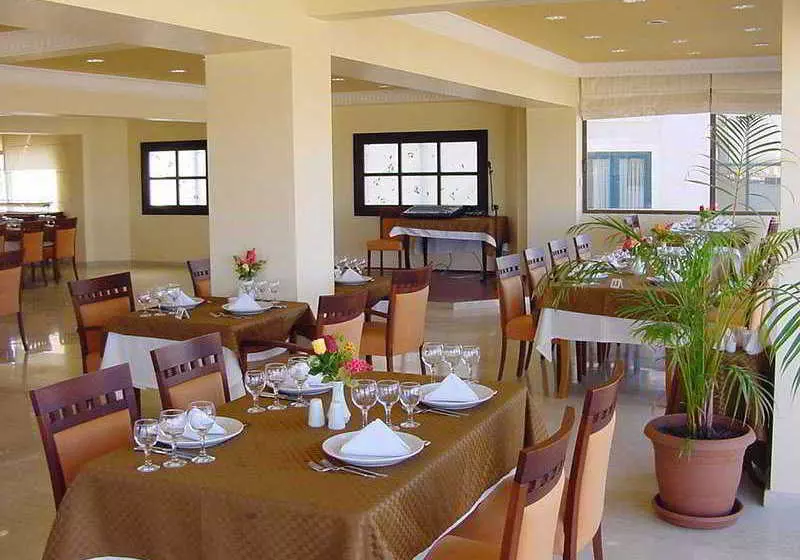 Fotos del hotel City Royal Hotel:  6