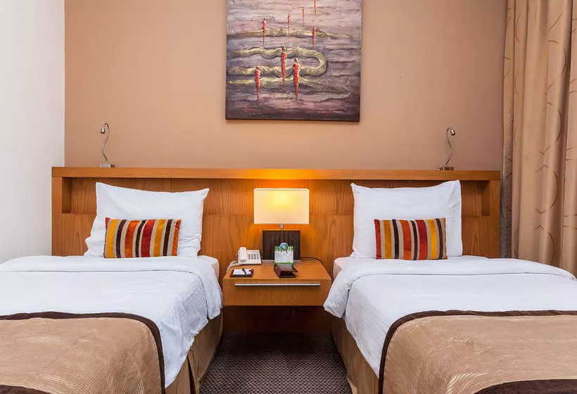 Fotos del hotel Flora Park Deluxe Hotel Apartments:  2