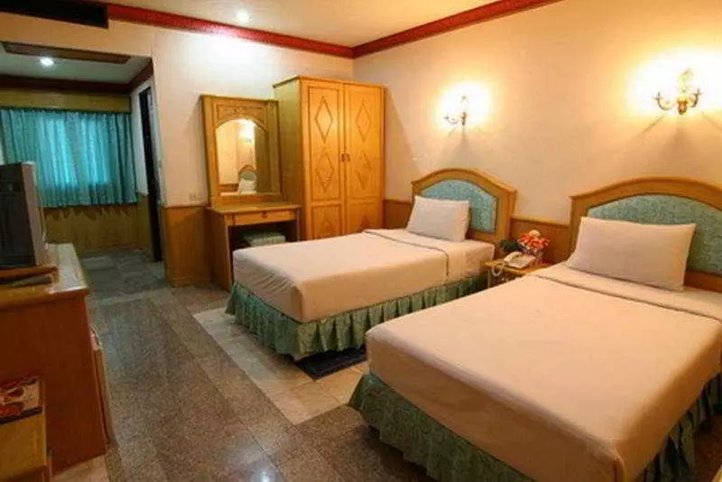 Fotos del hotel 13 Coins Airport Grand Resort:  1