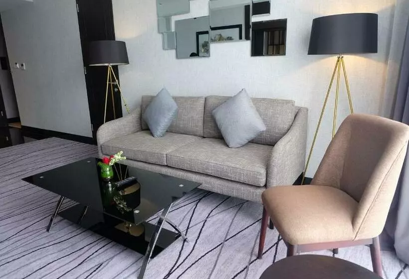 Fotos del hotel Royal Tulip Darmo Surabaya:  9