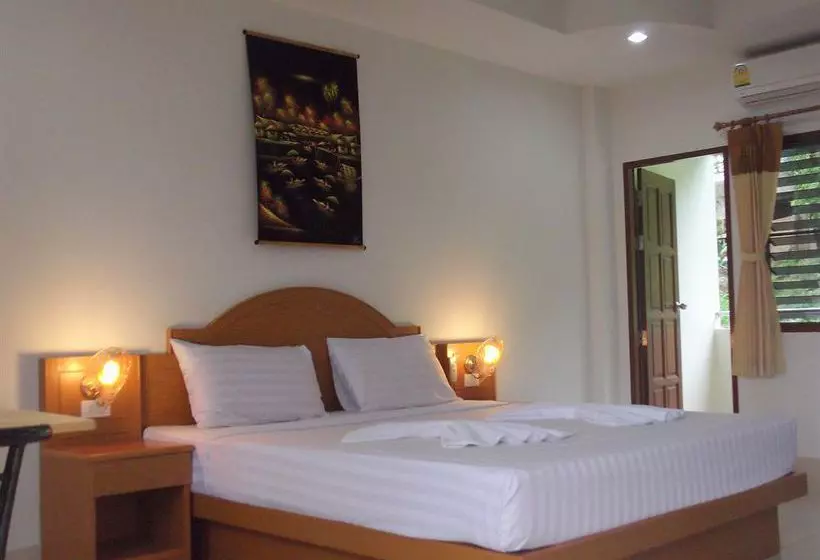 Fotos del hotel Neeraja Guesthouse:  9