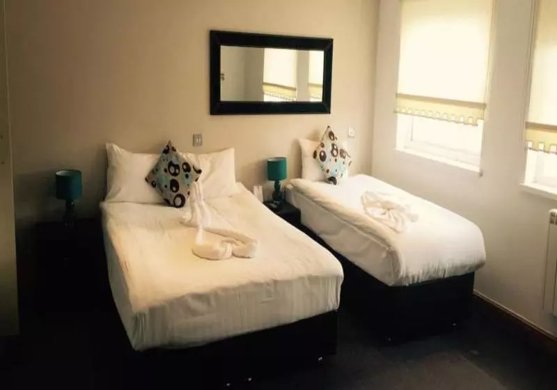 Fotos del hotel 198 Suites:  8