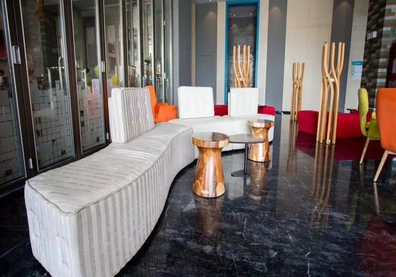 Fotos del hotel Ibis Styles Huizhou Xunliao Bay:  9