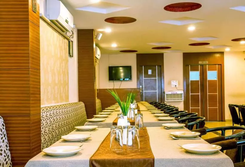 Fotos del hotel Oyo Rooms Dolphin Circle:  8