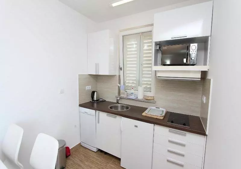 Fotos del hotel Apartments Hanna:  8