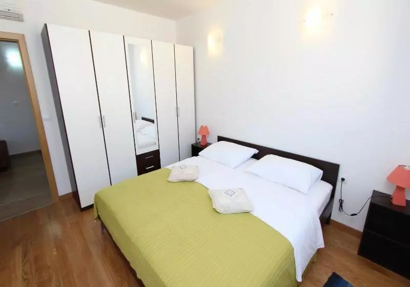 Fotos del hotel Apartments Hanna:  20