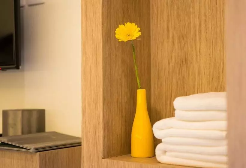 Fotos del hotel Ivory Villa City:  4