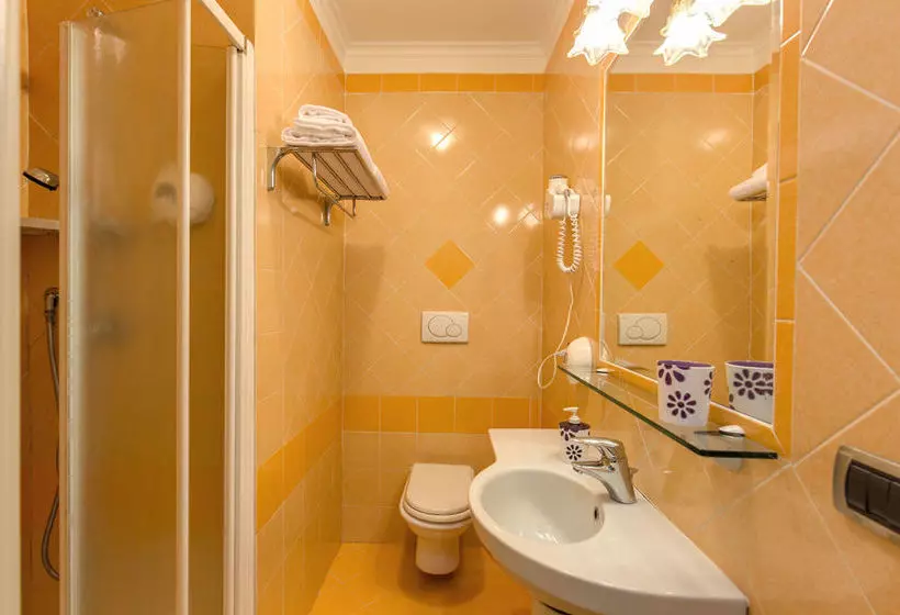 Fotos del hotel Persepolis Rome:  10