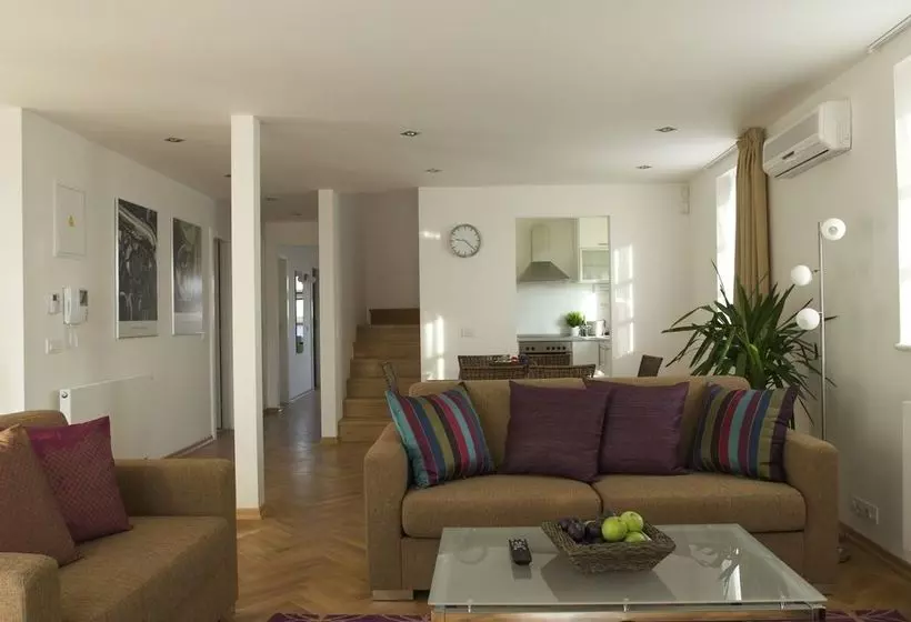 Fotos del hotel Residence Karlova:  7