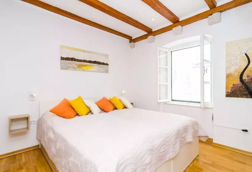Fotos del hotel Apartments Raic:  14