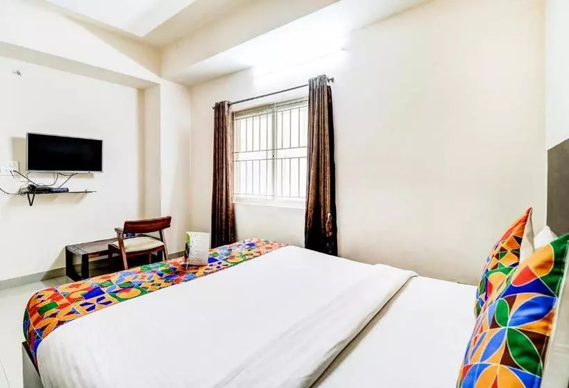 Fotos del hotel Fabhotel Bali Square Munnekollal:  10