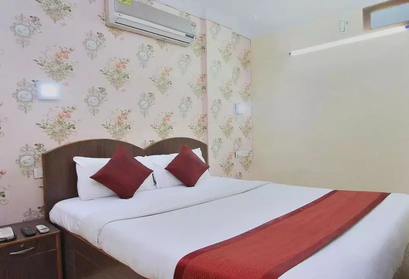 Fotos del hotel Oyo 7728 Hotel Nayaab Comforts:  18