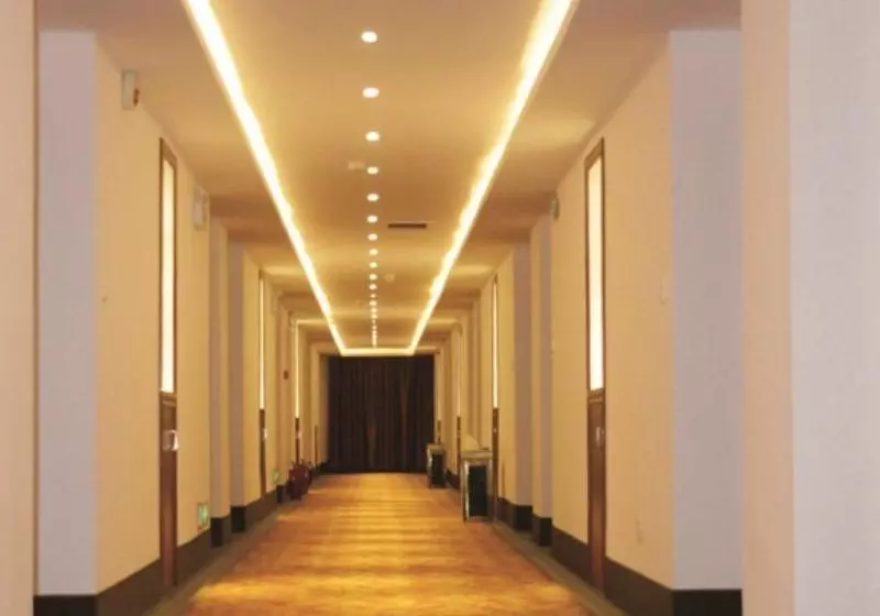 Fotos del hotel Greentree Inn Guiyang North High-speed Railway Station School Of Transportation:  3