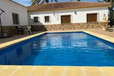 Chalet Con Piscina Privada De 4 Dormitorios Las Herrerias  Cerca De Vera Playa - Cuevas de Almanzora