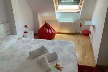 Acogedor Apartamento ático En El Centro De O Porriño - O Porrinyo