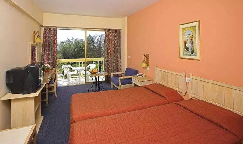 Fotos del hotel Golden Arches:  8