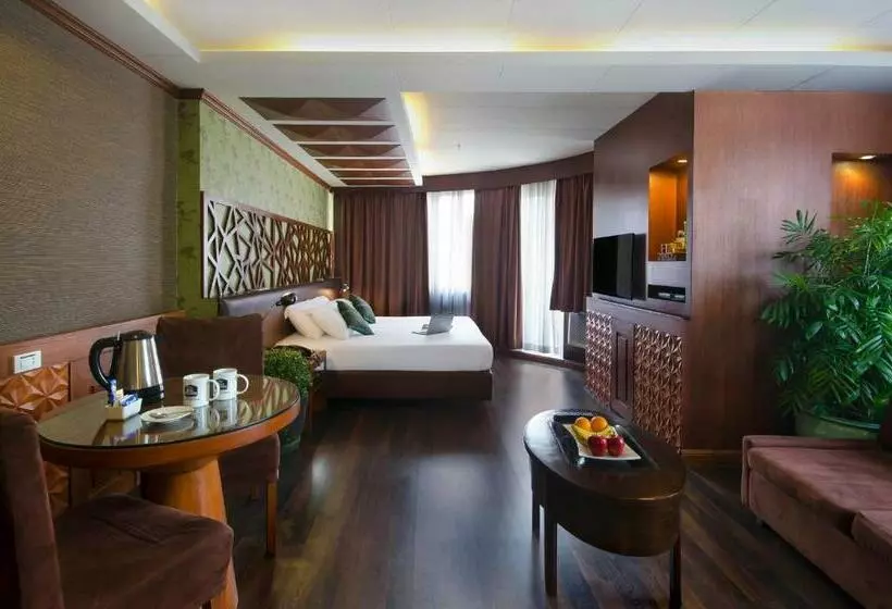 Fotos del hotel Best Western Hotel La Corona Manila:  2