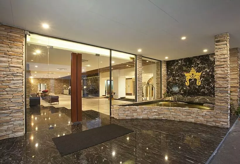 Fotos del hotel Rajah Hotel:  3