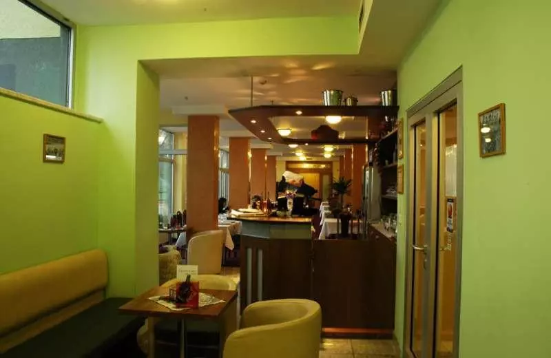 Fotos del hotel Club hotel:  3