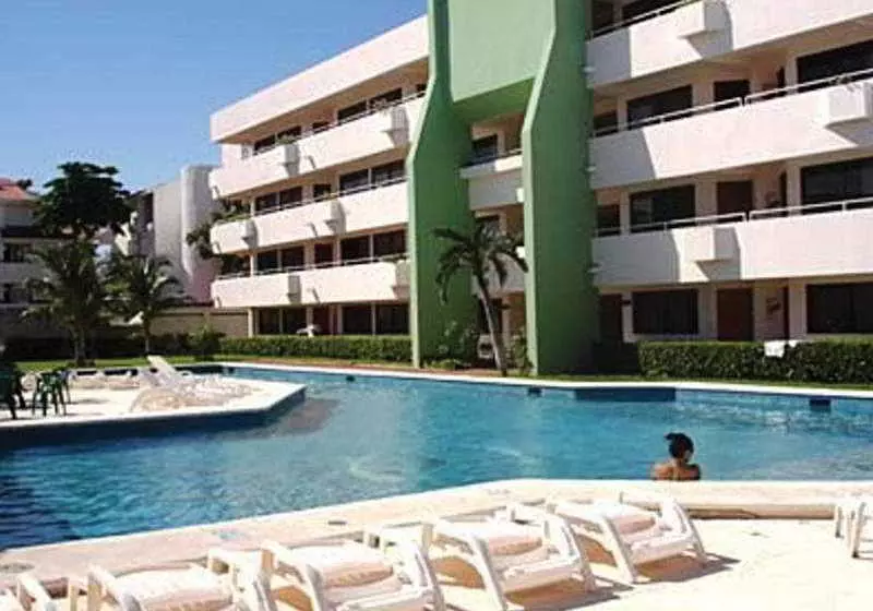 Ocean Club Hotel & Suites