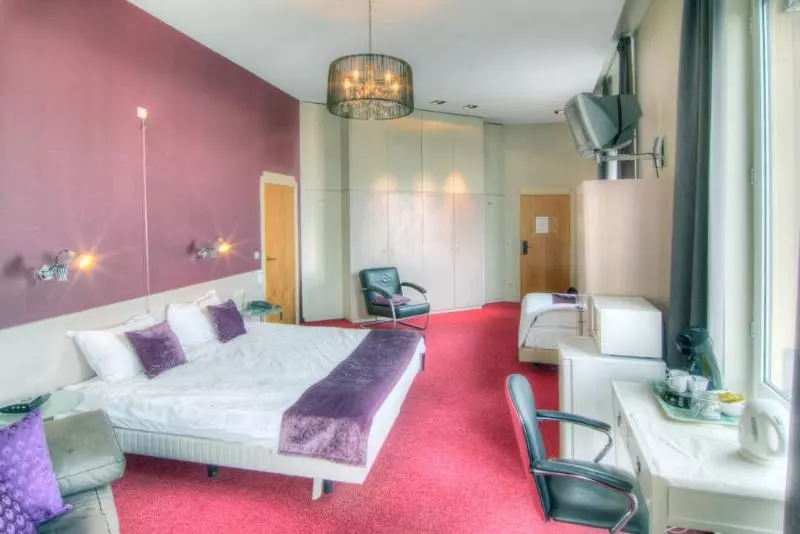 Fotos del hotel Antigone:  6