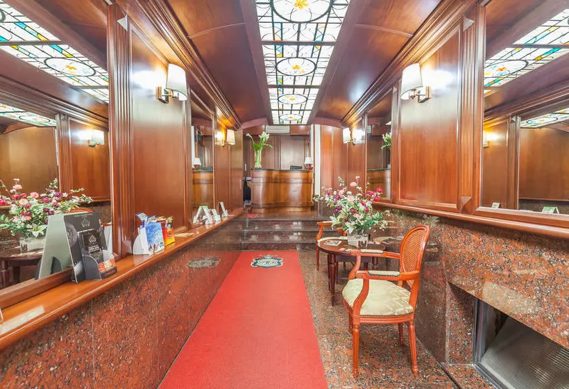 Fotos del hotel Prince Galles:  4