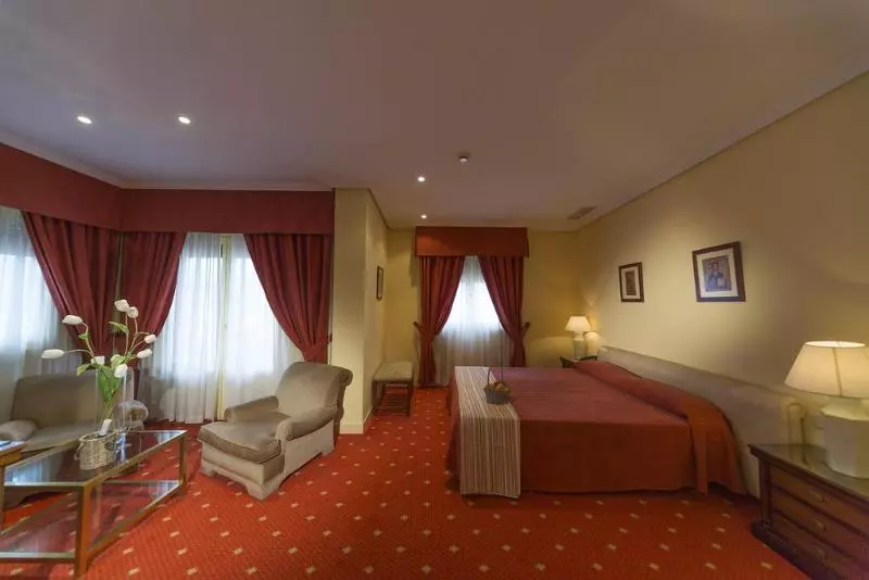 La Casa Grande La Casa Grande