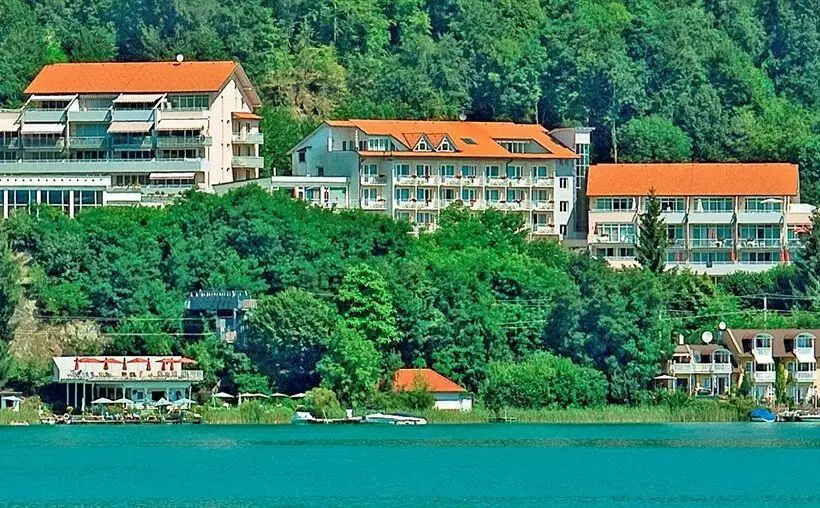 Fotos del hotel Hotel Ferienhotel Worthersee:  9