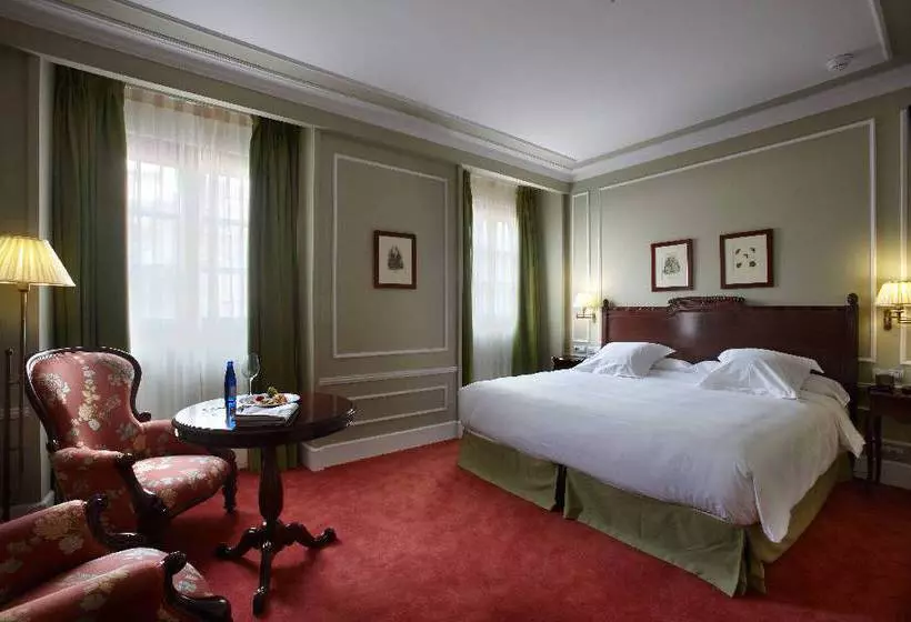 Fotos del hotel Palacio Guendulain:  25