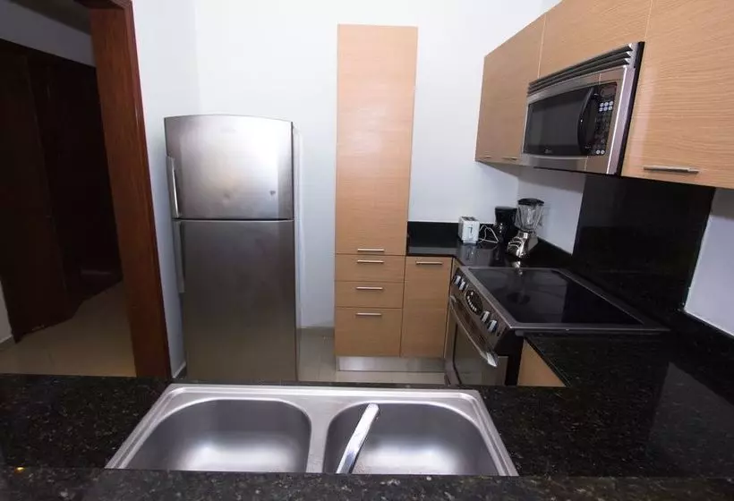 Fotos del hotel Torres De El Legado:  5