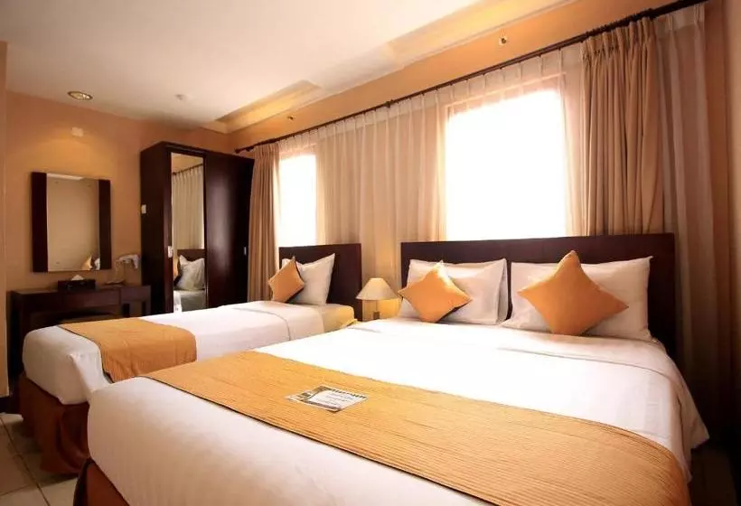 Fotos del hotel The Majesty:  2