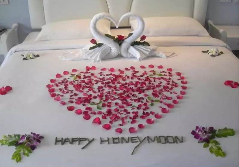 Fotos del hotel Chalong Beach Hotel & Spa:  4