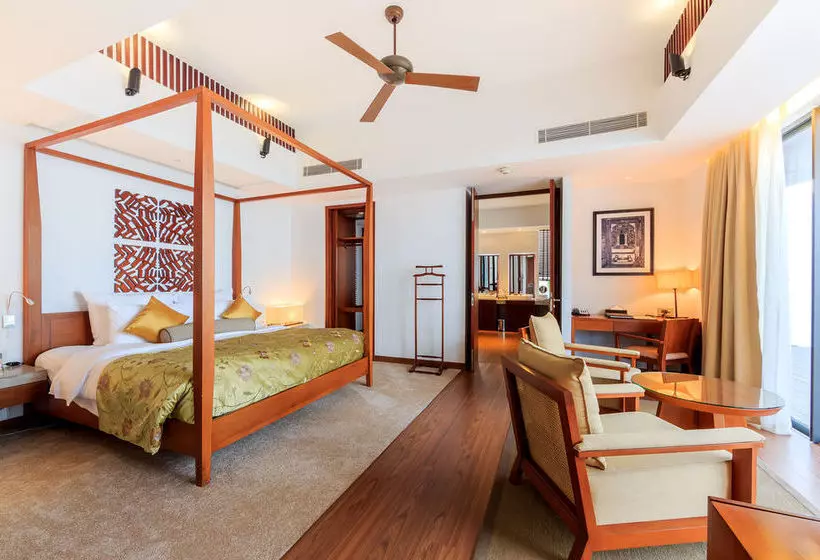 Sunrise Premium Resort & Spa Hoi An