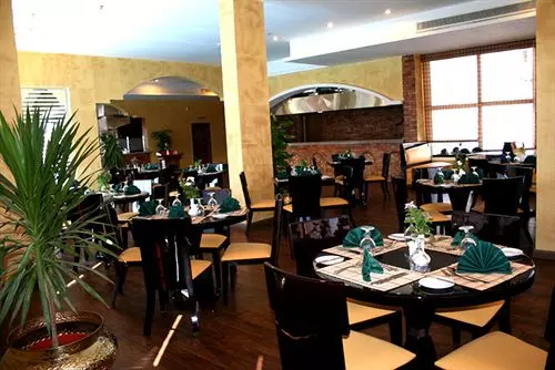 Fotos del hotel Golden 5 Topaz Suites Hotel:  6