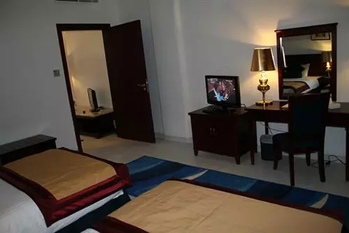 Fotos del hotel Golden 5 Topaz Suites Hotel:  16