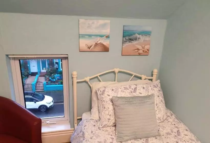 Fotos del hotel New Bond:  13