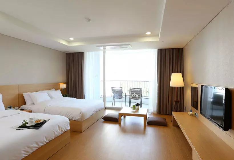 Fotos del hotel The Suites  Naksan:  16