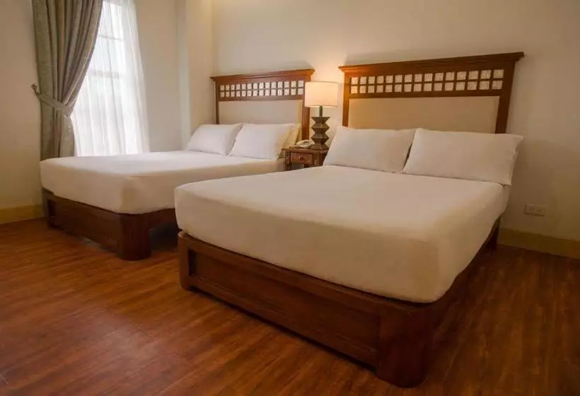 Fotos del hotel Emilia:  22