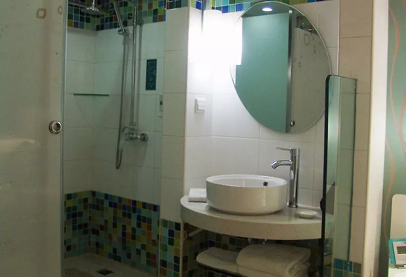 Fotos del hotel Guangbutun Branch Tomolo:  3