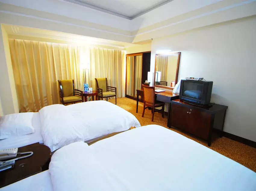 Fotos del hotel Overseas Chinese Friendship:  23