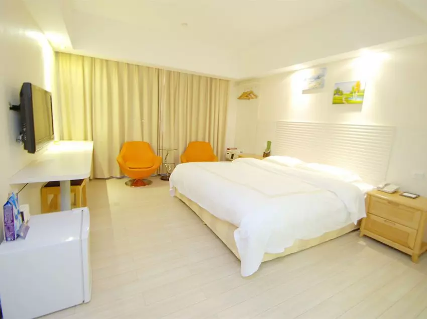 Fotos del hotel Overseas Chinese Friendship:  2