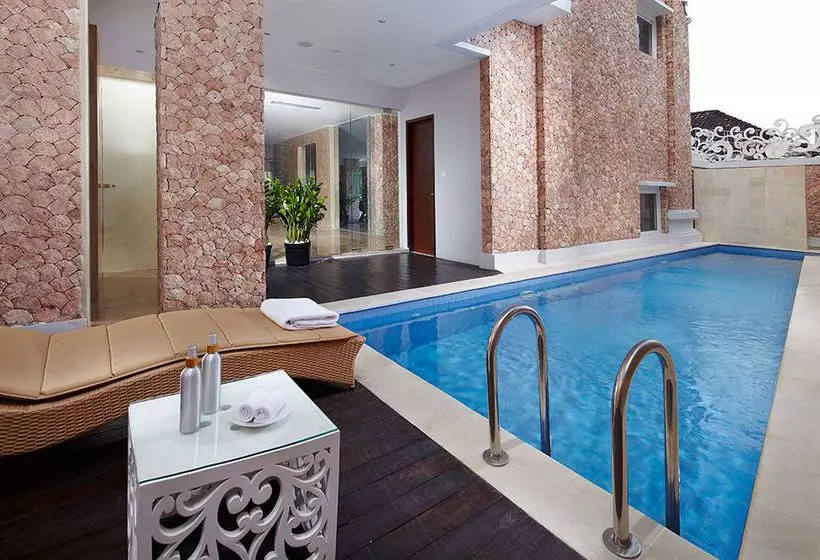 Fotos del hotel Kuta Angel Luxurious Living:  3