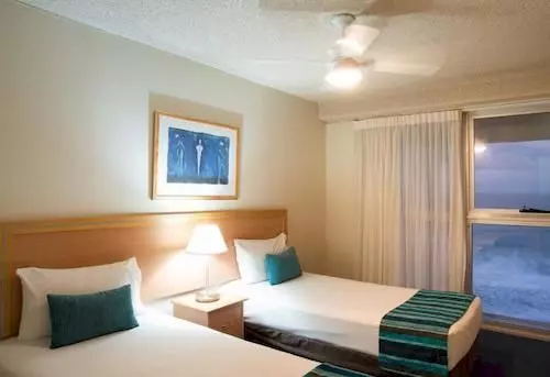 Fotos del hotel Surfers Royale Resort:  10