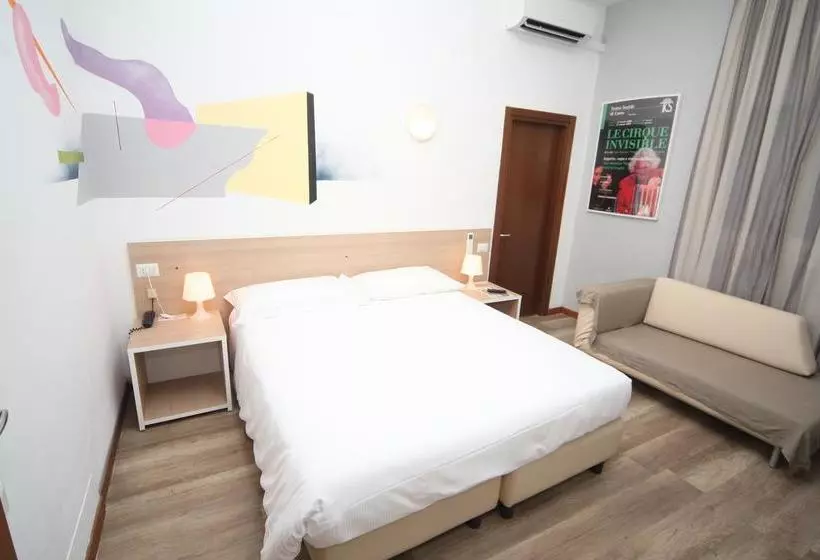 Fotos del hotel Anton&art:  18