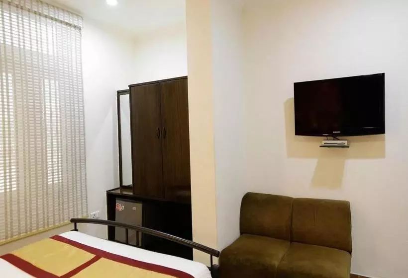 Fotos del hotel Oyo Rooms Malviya Nagar Wtp Extension:  16
