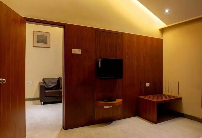 Fotos del hotel Treebo Guest House:  17